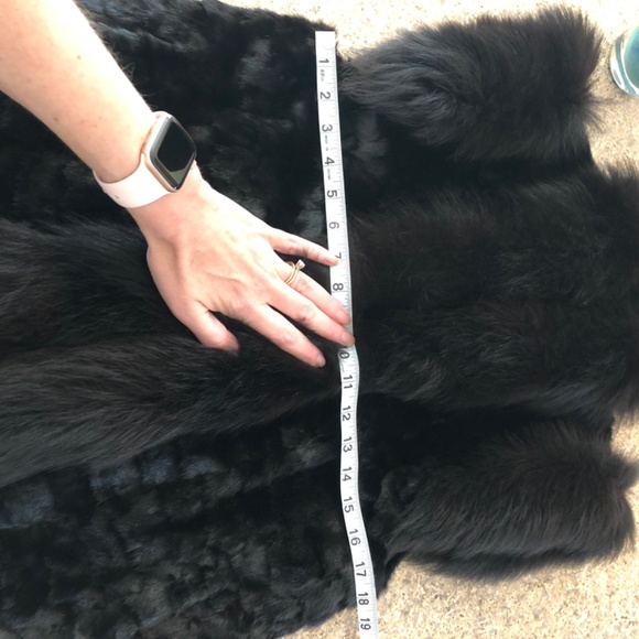 Saga Mink & Fox Fur Black Vest - Picture 13 of 16